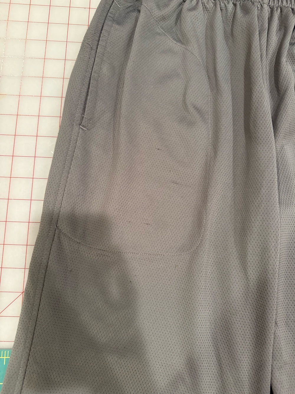 Jordan Men's Gray Athletic Joggers - Picture 4 of 13